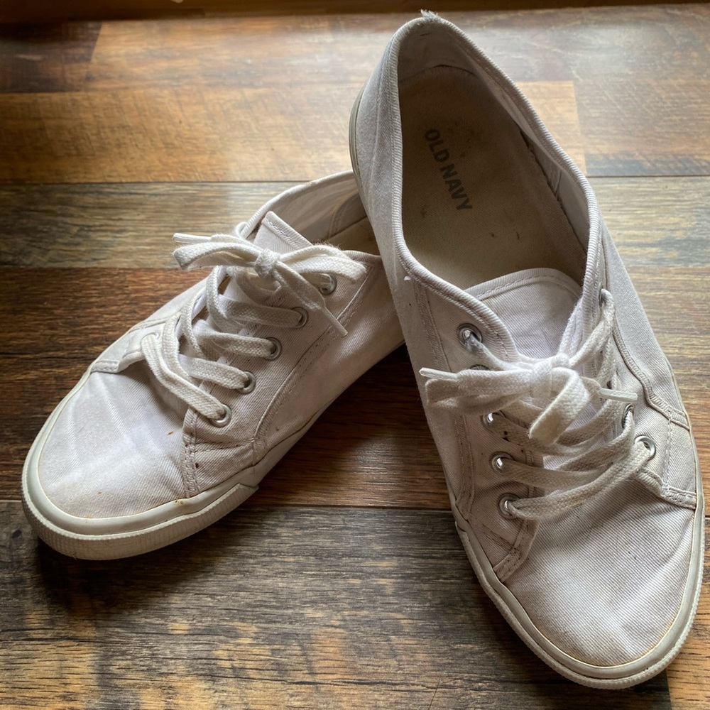 5/$15 OldNavy Sneakers